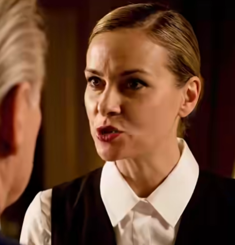 Miljonären gav sin order på tyska att förödmjuka servitrisen – tills hon svarade på sju språk