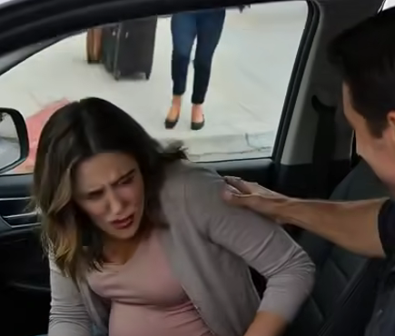 Min man lämnade mig ensam i bilen medan jag förlossade barn, och han åkte på en resa med sina föräldrar. Han skämtade om att jag kunde åka till sjukhuset själv. Efter tre timmar ringde han mig i panik, jag ignorerade det för alltid.