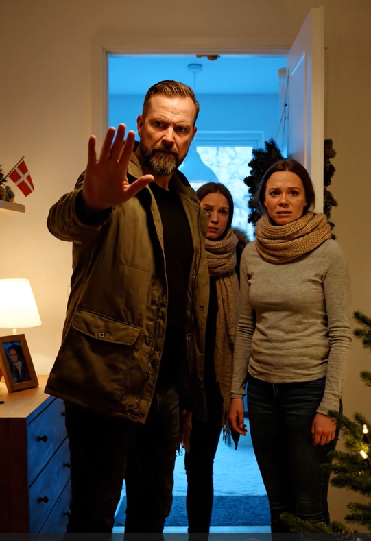 Min søster var bange for sin eks. “Han er bare romantisk,” sagde mor. “Hold op med at være dramatisk.” Den aften sparkede han hoveddøren ind. Jeg ventede i mørket. “Forkert hus, Predator.” Al min træning havde båret frugt. HAN SÅ MIG ALDRIG KOMME.
